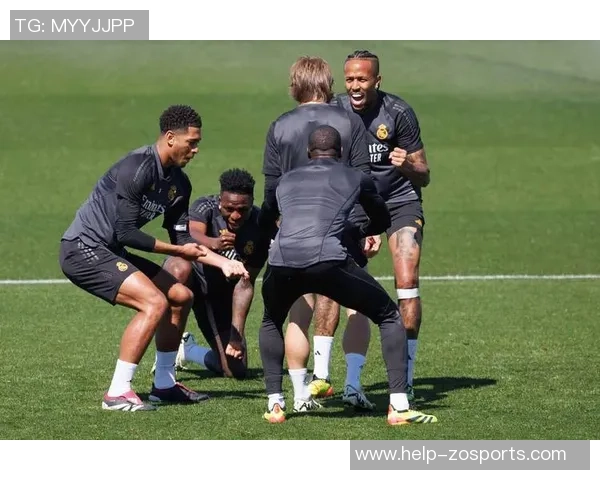 百度游戏欧冠足球带你体验真实赛场激情与策略的完美结合